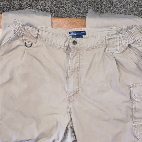 Mens 5.11 tactical cargo pants W44 L36 - Picture 3 of 4